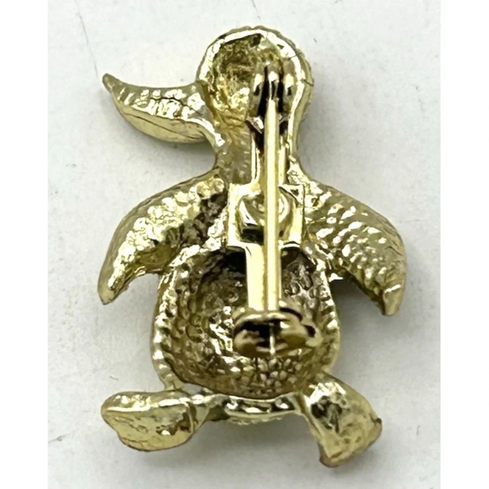 VINTAGE BROOCH GOLD TONE PIN 1.25